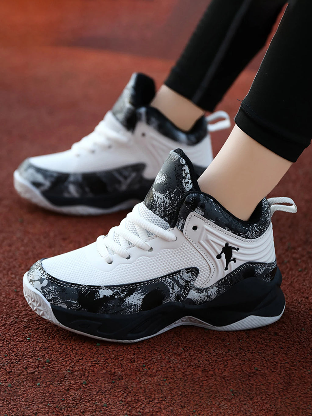 2025 New Boys Brand Basketball Shoes for Kids Sneakers Thick Sole Non-slip Children Sports Shoes Child Boy Basket Trainer Shoes