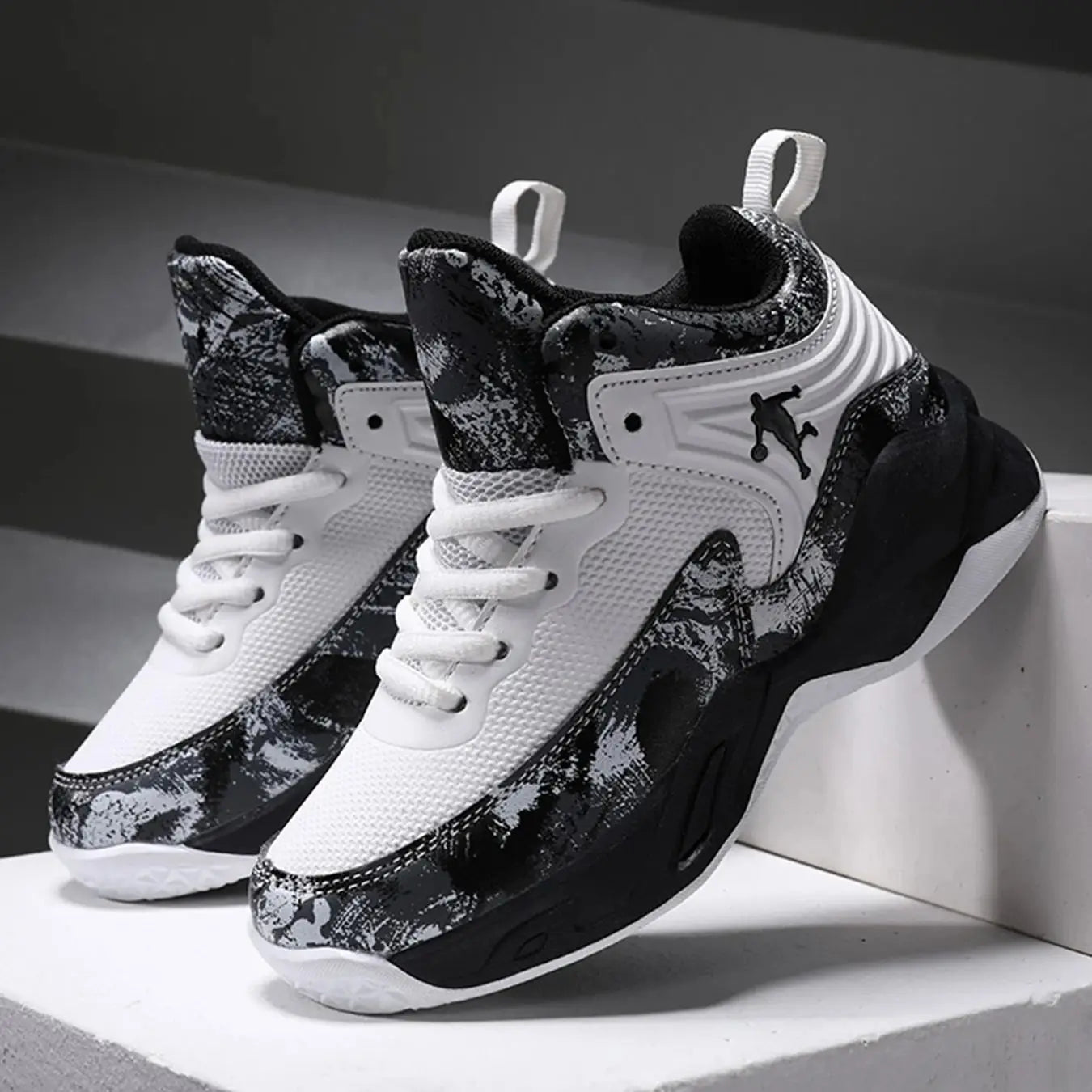 2025 New Boys Brand Basketball Shoes for Kids Sneakers Thick Sole Non-slip Children Sports Shoes Child Boy Basket Trainer Shoes