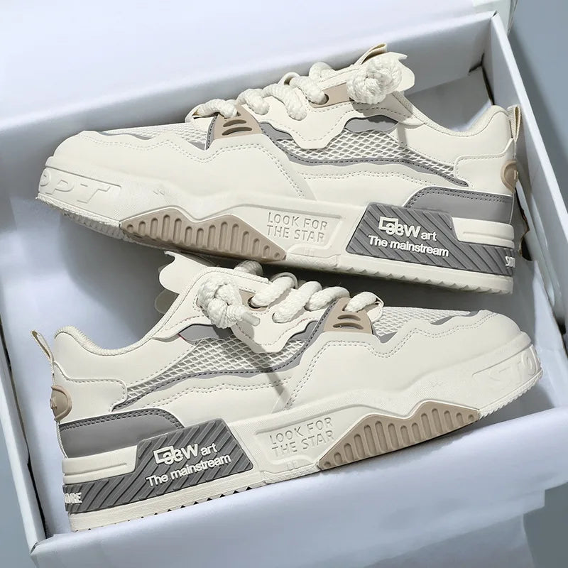 2025 new large-sized men's shoes, all-season fashion and versatile, soft-soled white sneakers and sports shoes