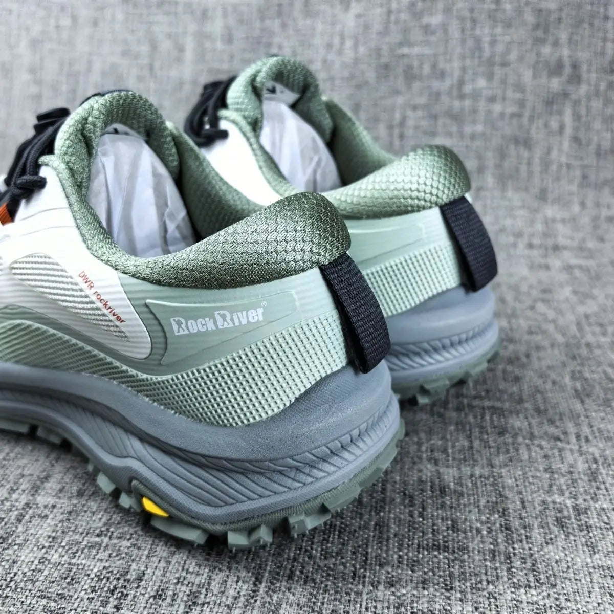 2025 Men's Tactical Hiking Shoes All-Terrain Non-Slip Breathable Thick Sole Mountain Trail Running Outdoor Sneakers