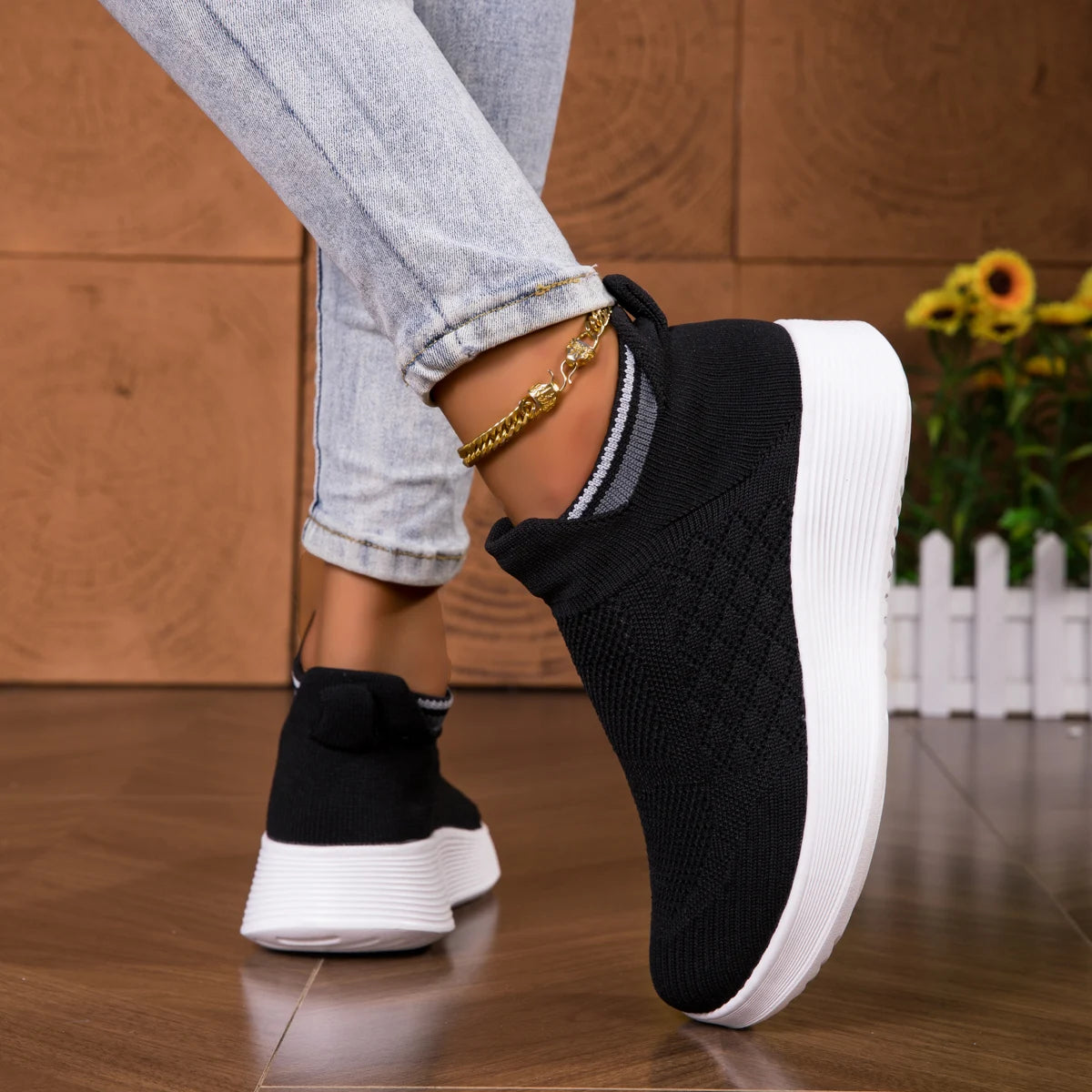 2025 Women's Casual Sneakers Shoes Fashion Fly Knitting Breathable Mesh Elevator Shoes Slip On Shoes Unsiex Loafers Large Size
